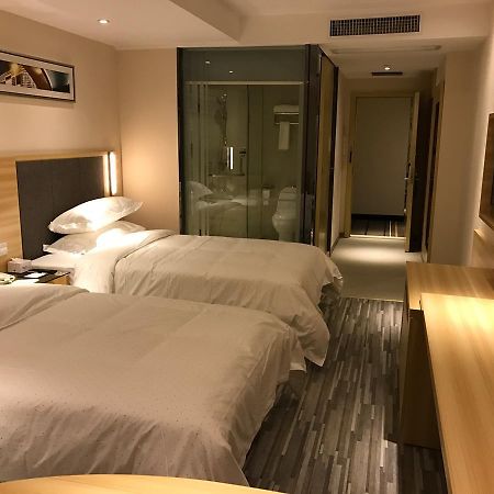 See U Select Hotel Wuhan Buitenkant foto