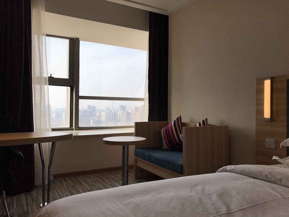 See U Select Hotel Wuhan Buitenkant foto