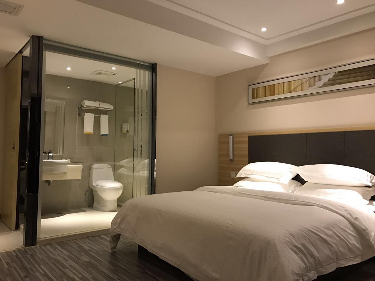 See U Select Hotel Wuhan Buitenkant foto