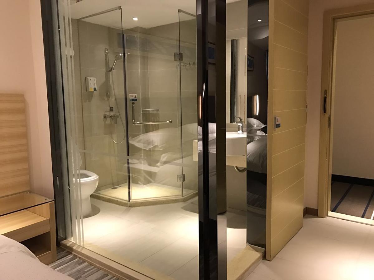 See U Select Hotel Wuhan Buitenkant foto