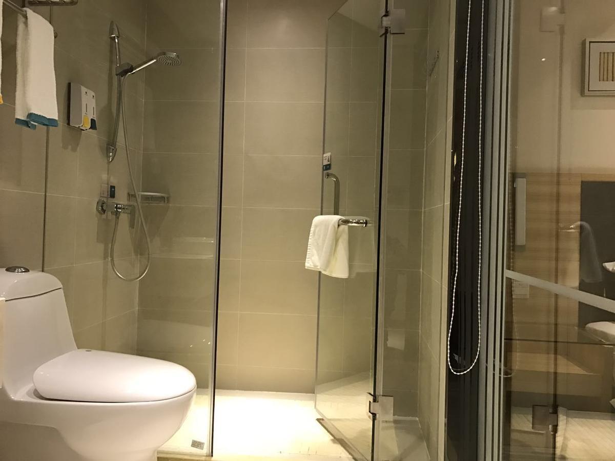 See U Select Hotel Wuhan Buitenkant foto