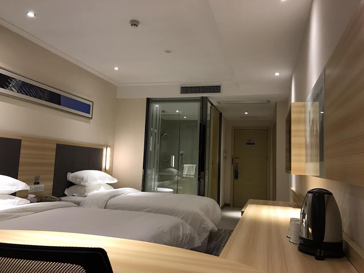 See U Select Hotel Wuhan Buitenkant foto