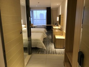 See U Select Hotel Wuhan Buitenkant foto